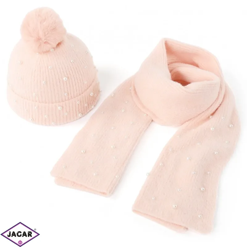 Komplet czapka szalik różowy 54-58cm KZ62 Komplet czapka szalik różowy 54-58cm KZ62