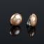 Klipsy czeskie łososiowa perła błysk. 1,8cm EA2693